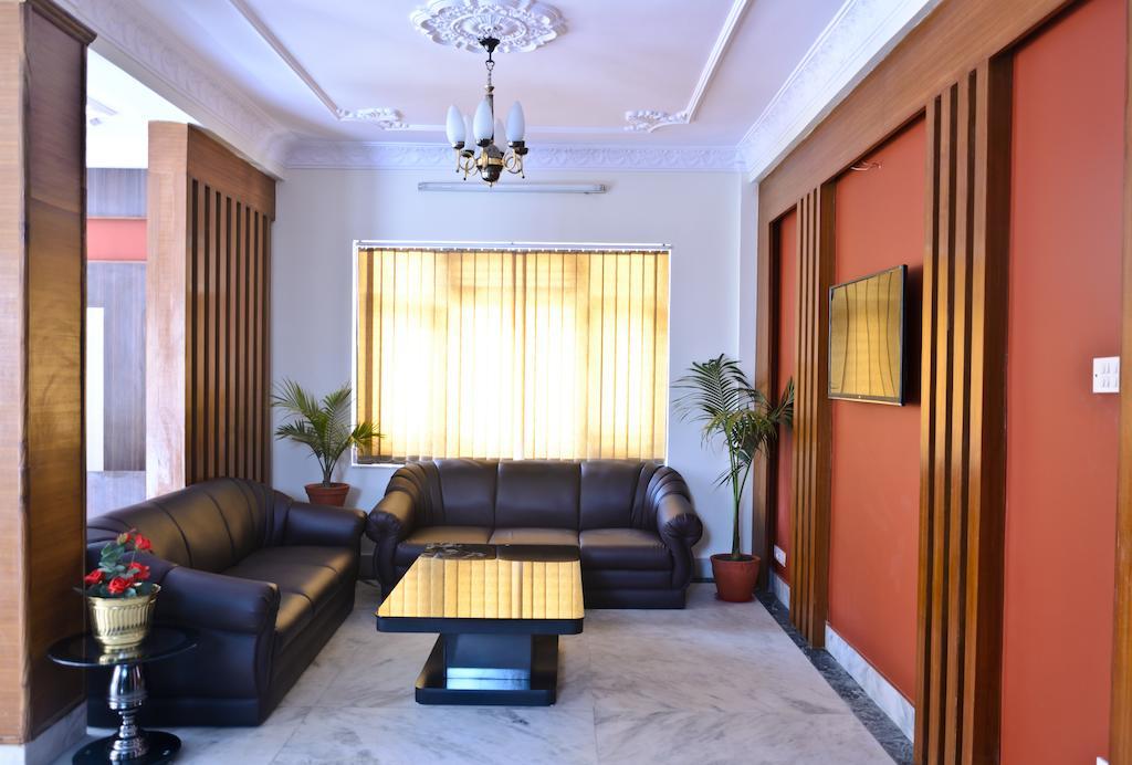Thamel Grand Hotel Катманду Стая снимка