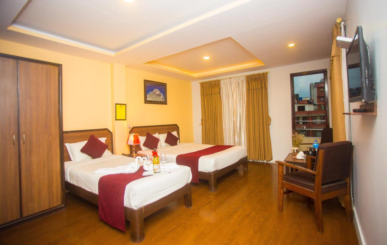 Thamel Grand Hotel Катманду Екстериор снимка