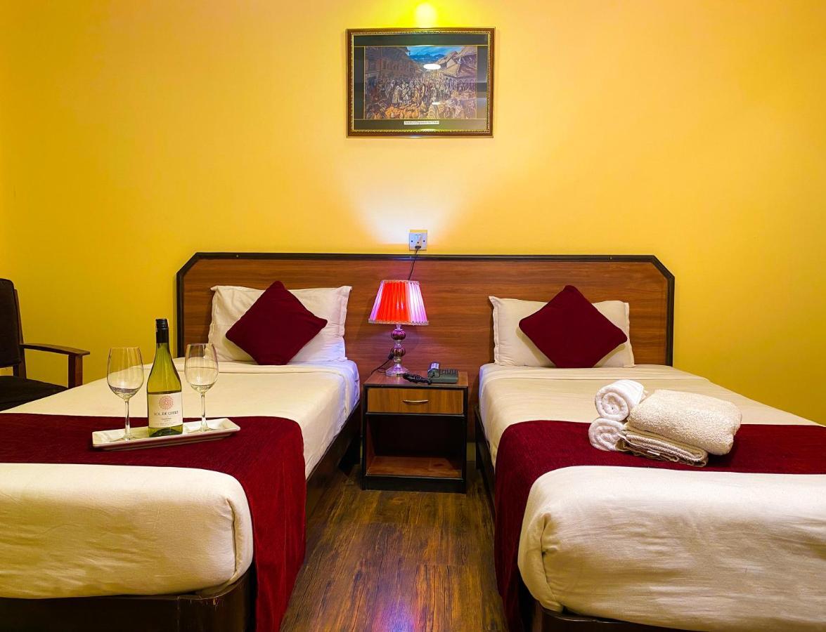 Thamel Grand Hotel Катманду Екстериор снимка