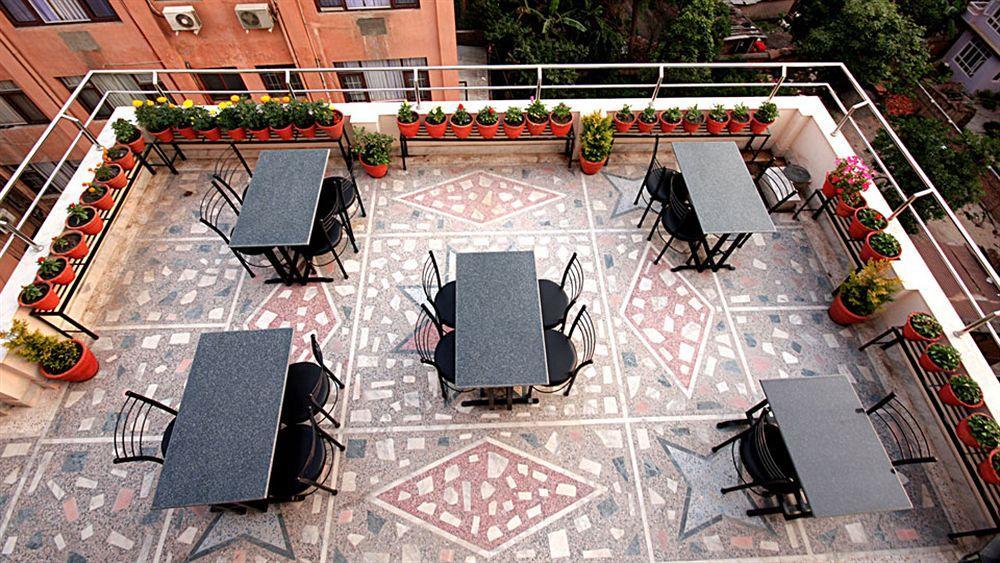 Thamel Grand Hotel Катманду Екстериор снимка