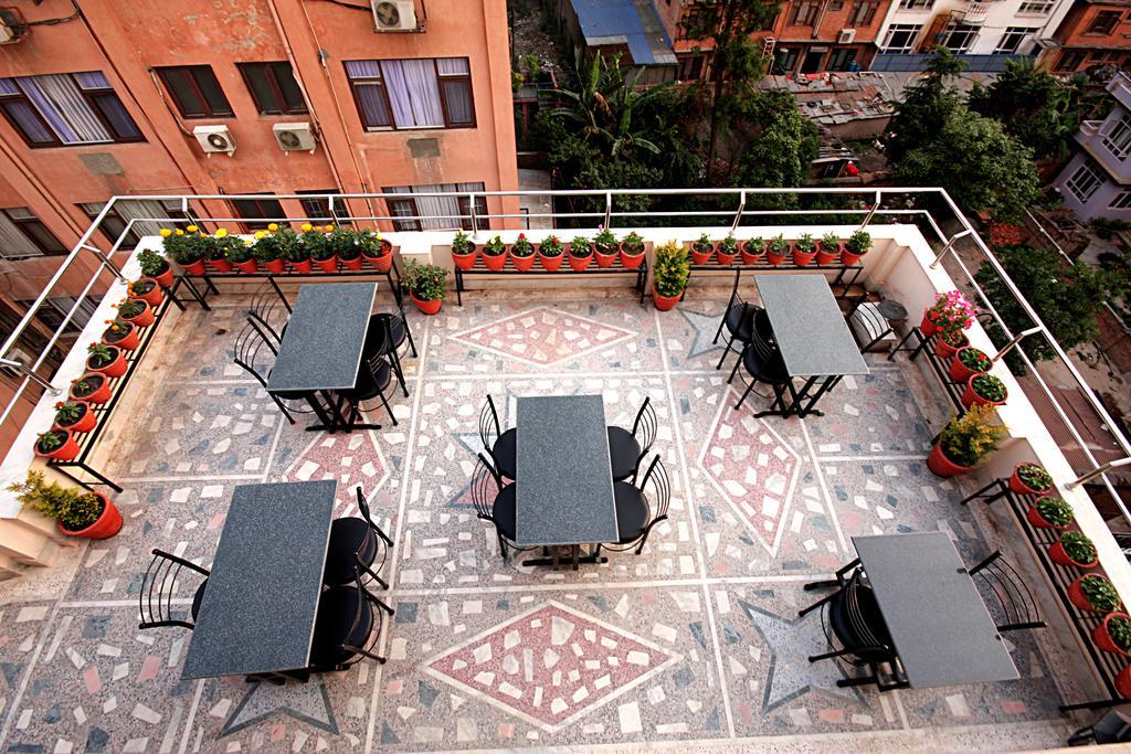 Thamel Grand Hotel Катманду Екстериор снимка
