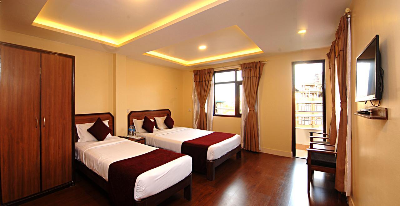 Thamel Grand Hotel Катманду Екстериор снимка