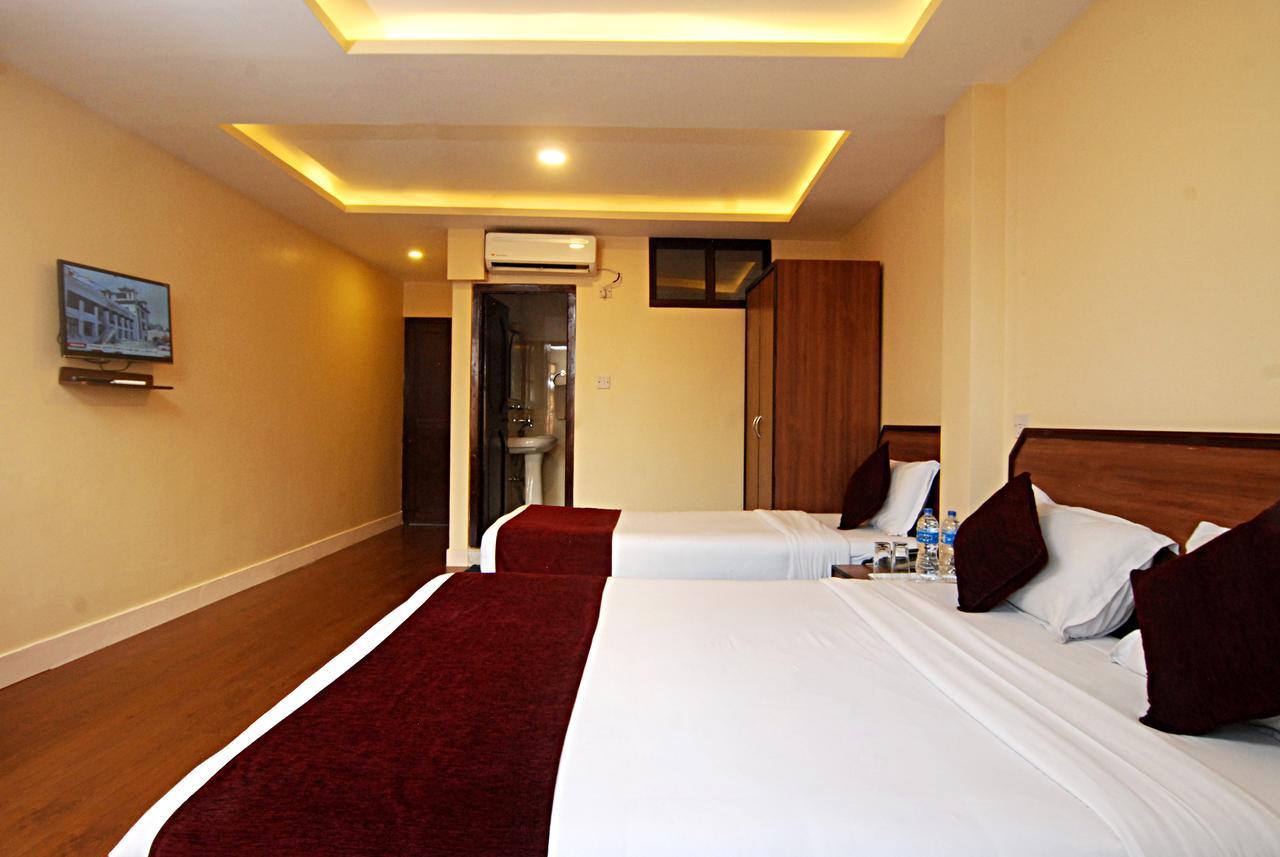 Thamel Grand Hotel Катманду Екстериор снимка
